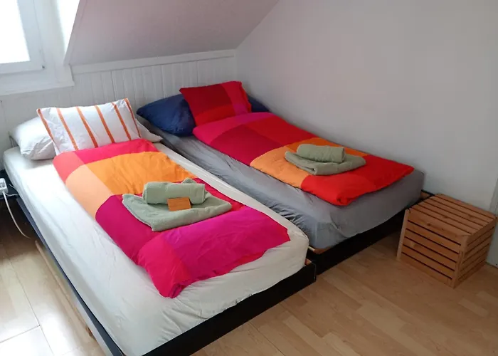 Accommodatie bij particulieren Gemuetliche Dachwohnung *